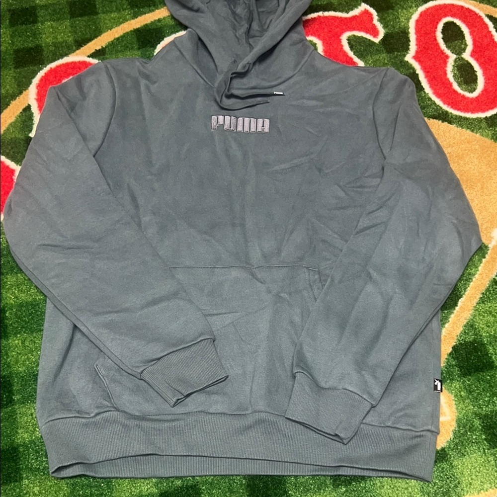 New Puma Grey Hoodie Men’s M Pullover Sweatshirt Embroidered Logo